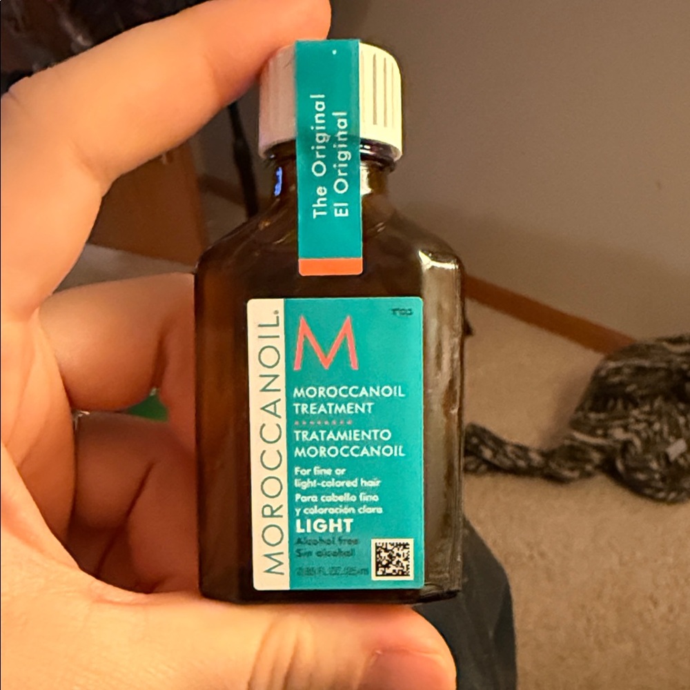 Moroccanoil Light Treatment with Blue Label